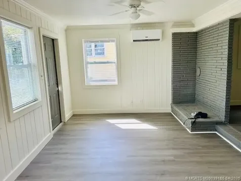 4158+4160 NE Indian River Drive Jensen Beach FL 34957