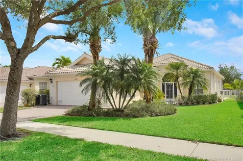 8325 SE Angelina Court Hobe Sound FL 33455