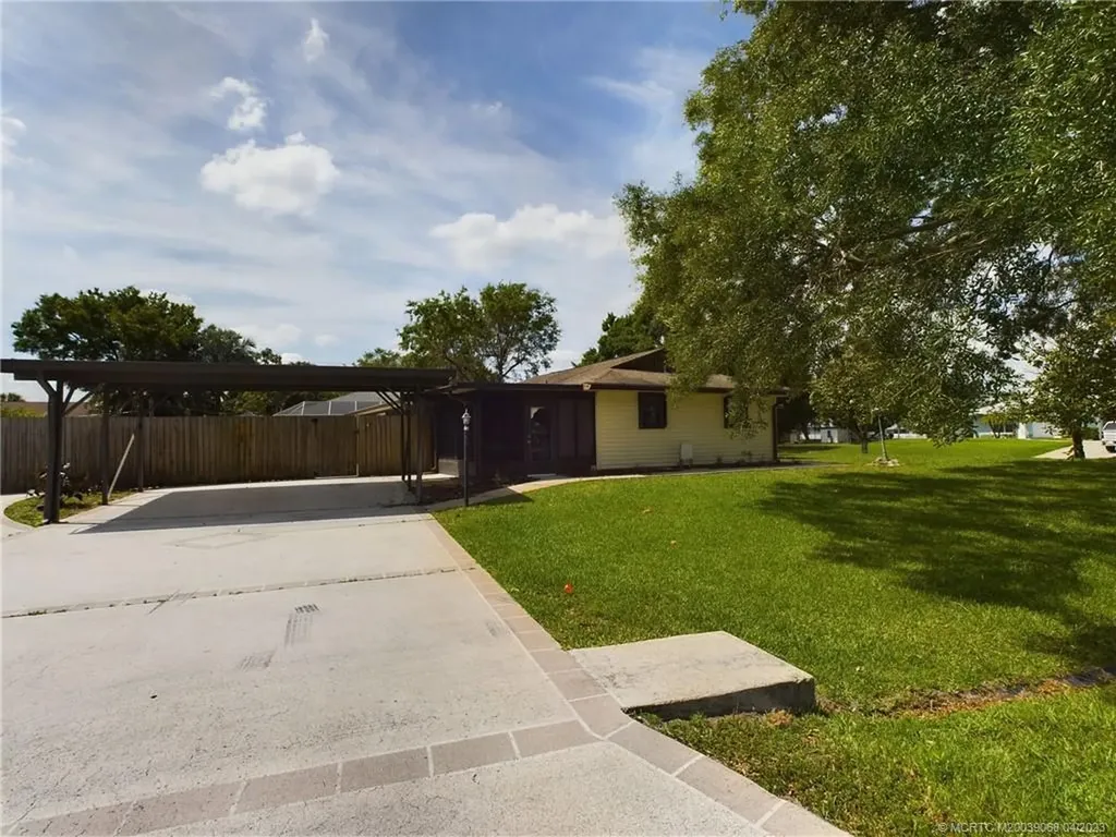 731 Mulberry Street Sebastian FL 32958