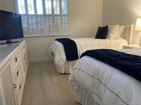 484 NE Plantation Road Stuart FL 34996