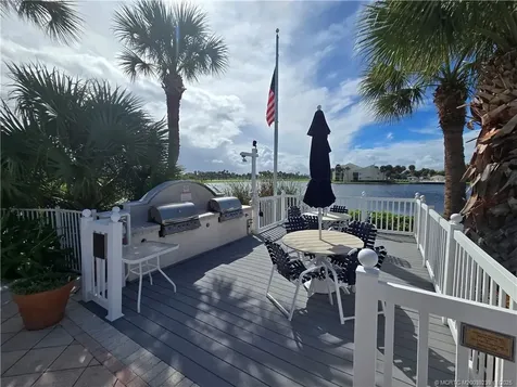 484 NE Plantation Road Stuart FL 34996