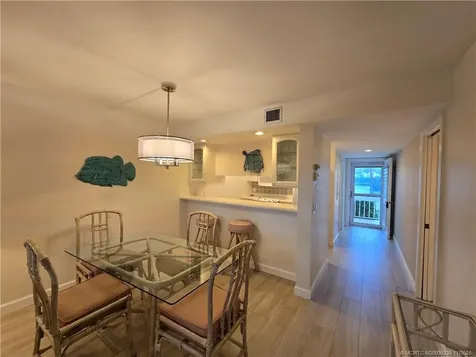 484 NE Plantation Road Stuart FL 34996