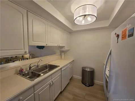 484 NE Plantation Road Stuart FL 34996