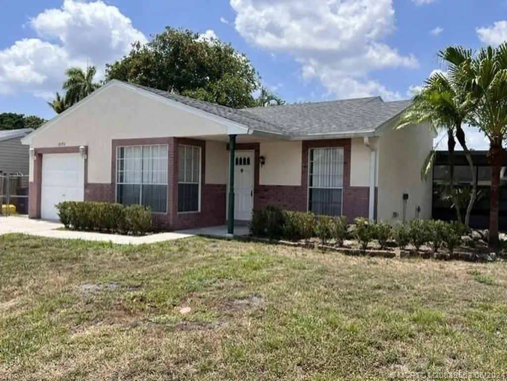 10592 Bobbie Lane Royal Palm Beach FL 33411