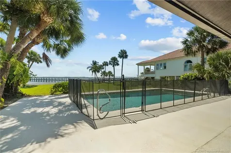 104 N Sewalls Point Road Sewalls Point FL 34996