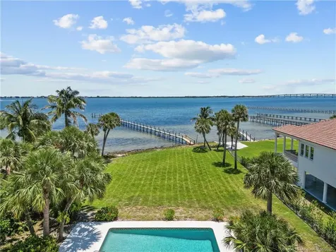 104 N Sewalls Point Road Sewalls Point FL 34996