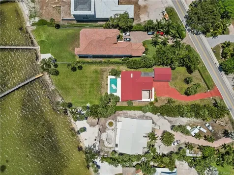 104 N Sewalls Point Road Sewalls Point FL 34996