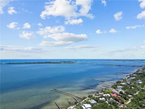 104 N Sewalls Point Road Sewalls Point FL 34996