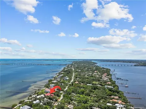 104 N Sewalls Point Road Sewalls Point FL 34996