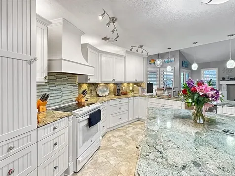 1068 NE Quinn Place Jensen Beach FL 34957
