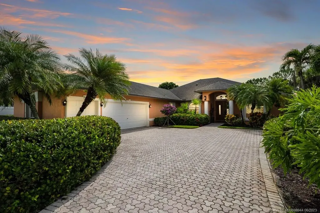 1784 SW Oakwater Point Palm City FL 34990