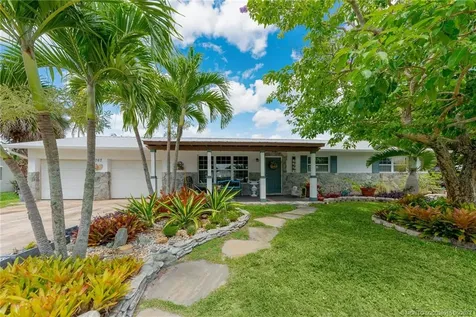 8767 SE Linda Drive Hobe Sound FL 33455