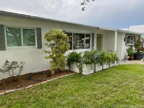 2167 SE Harrison Street Stuart FL 34997
