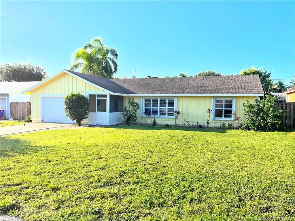 7962 SE Helen Terrace Hobe Sound FL 33455