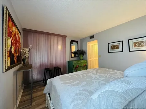 3432 NE Causeway Boulevard Jensen Beach FL 34957