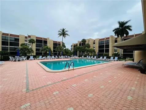 3432 NE Causeway Boulevard Jensen Beach FL 34957