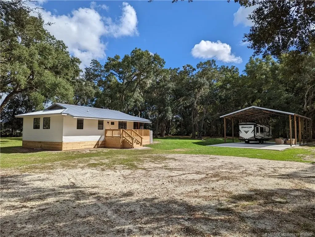 9271 SW 21st Street Bushnell FL 33513
