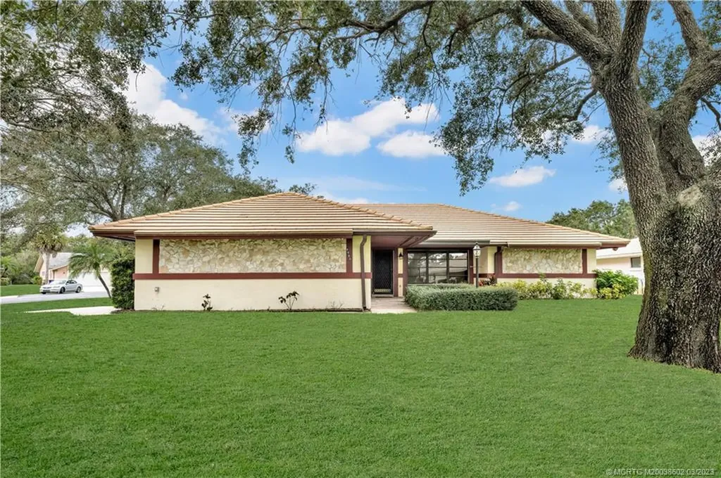 4960 SE Hanson Circle Stuart FL 34997