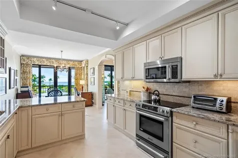 2802 SE Dune Drive Stuart FL 34996