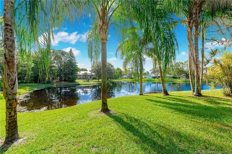 1005 SW Magnolia Bluff Drive Palm City FL 34990