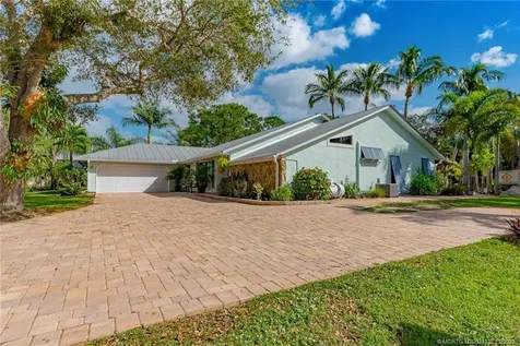 1005 SW Magnolia Bluff Drive Palm City FL 34990