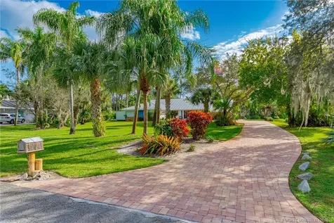 1005 SW Magnolia Bluff Drive Palm City FL 34990