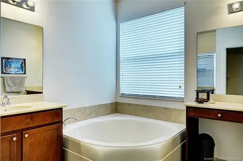 4178 NW Burr Oak Court Jensen Beach FL 34957