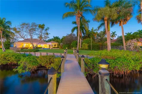 2690 NW Collins Cove Road Stuart FL 34994