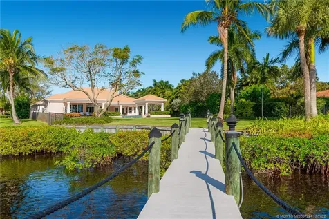 2690 NW Collins Cove Road Stuart FL 34994