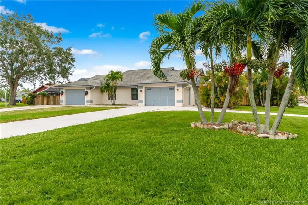 32 SE Ontario Way Stuart FL 34997