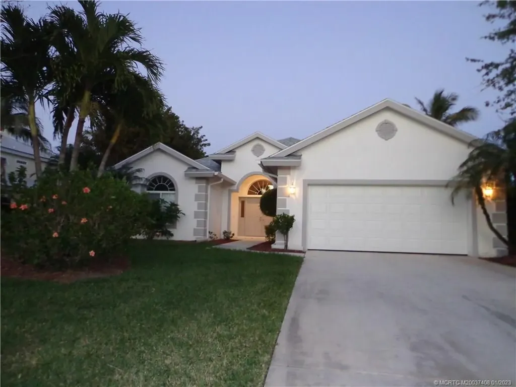 3653 SE Forecastle Court Stuart FL 34997
