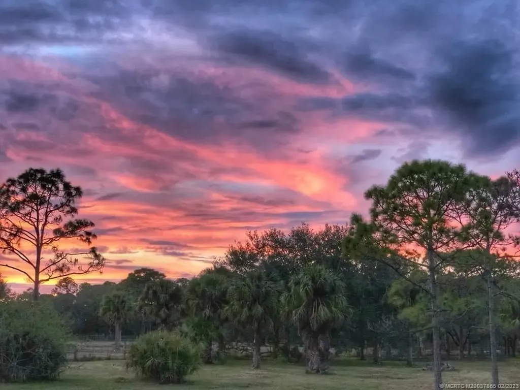 25400 SW 95th Street Indiantown FL 34956