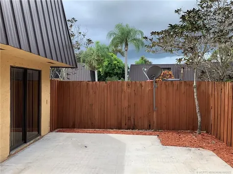 6504 SE Windsong Lane Stuart FL 34997