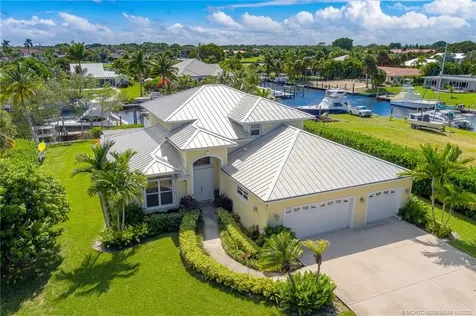 5854 SE Horseshoe Point Road Stuart FL 34997