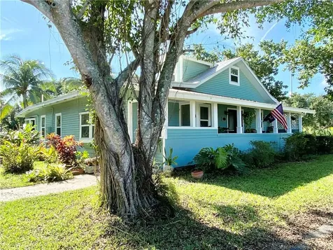 8230 SE Dharlys Street Hobe Sound FL 33455