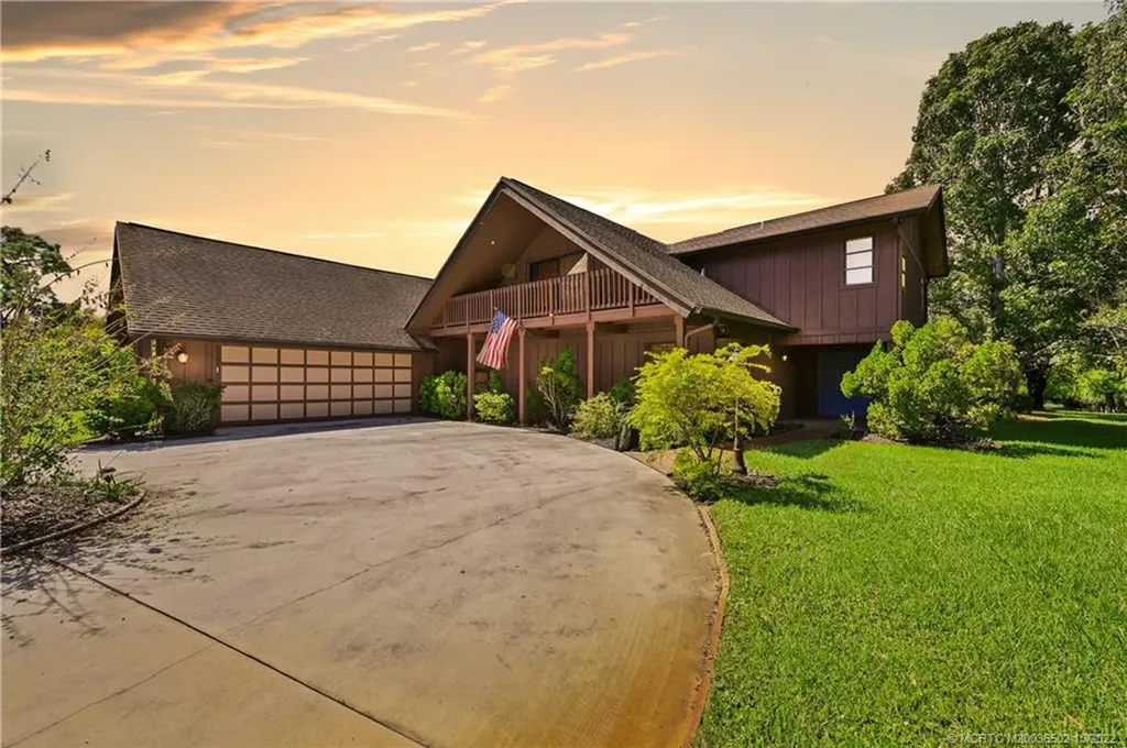 2431 SW Racquet Club Drive Palm City FL 34990