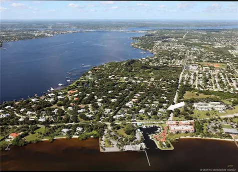 1454 NE Oak Bluff Lane Jensen Beach FL 34957