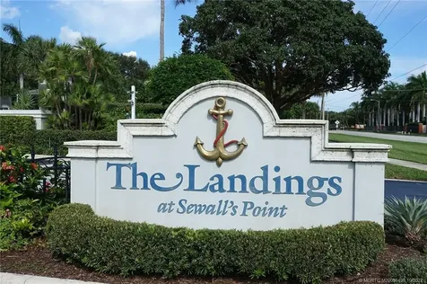 1454 NE Oak Bluff Lane Jensen Beach FL 34957
