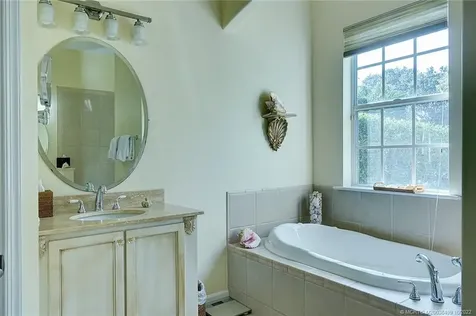 1454 NE Oak Bluff Lane Jensen Beach FL 34957