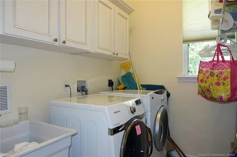 1454 NE Oak Bluff Lane Jensen Beach FL 34957