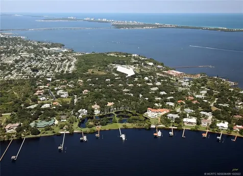 1454 NE Oak Bluff Lane Jensen Beach FL 34957
