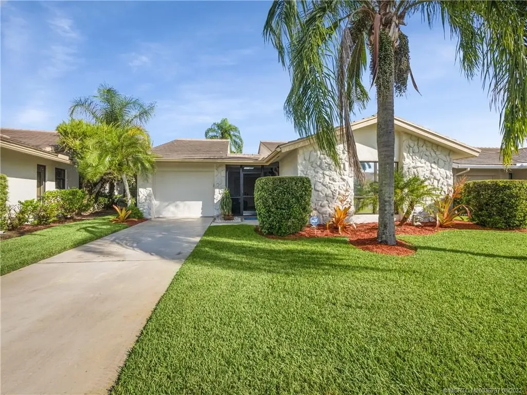2555 SW Egret Pond Circle Palm City FL 34990