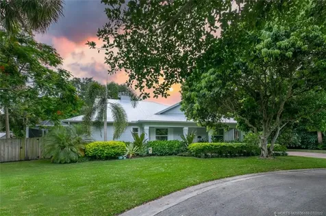 1015 SW Flora Belle Lane Stuart FL 34994