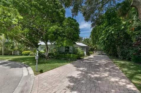 1015 SW Flora Belle Lane Stuart FL 34994