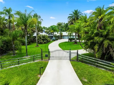 5502 SW Sunshine Farms Way Palm City FL 34990