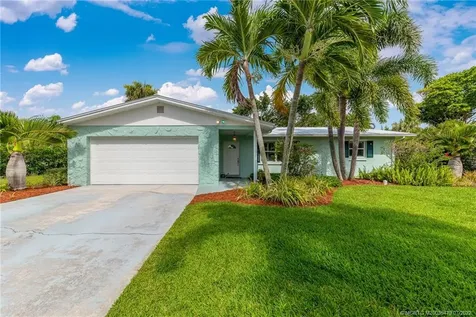 147 SE Four Winds Drive Stuart FL 34996