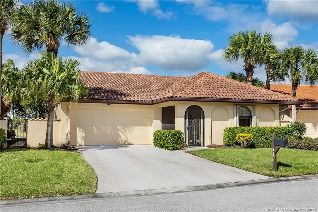 3251 SW Bobalink Way Palm City FL 34990