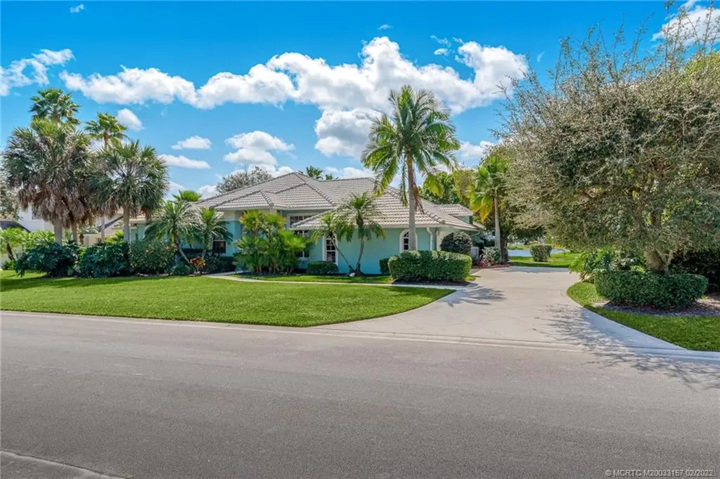 2018 SW Oakwater Point Palm City FL 34990
