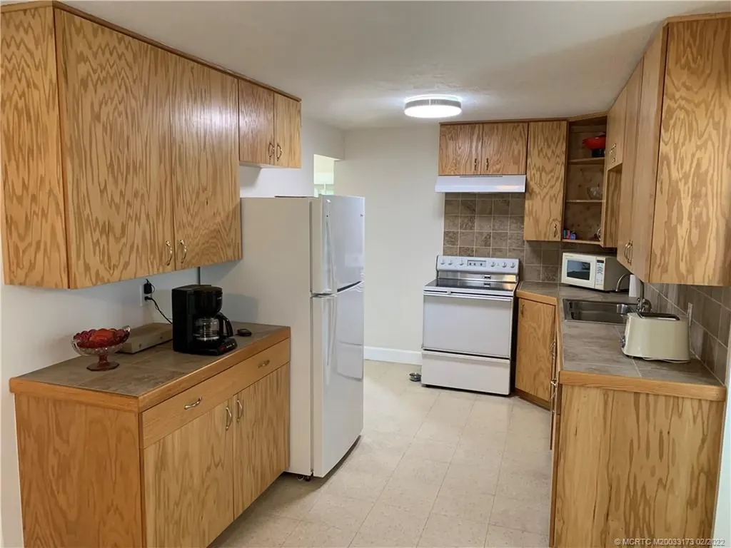 2282 NE Marguerite Street Jensen Beach FL 34957