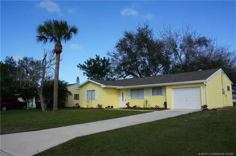 2046 7th Drive SW Vero Beach FL 32962